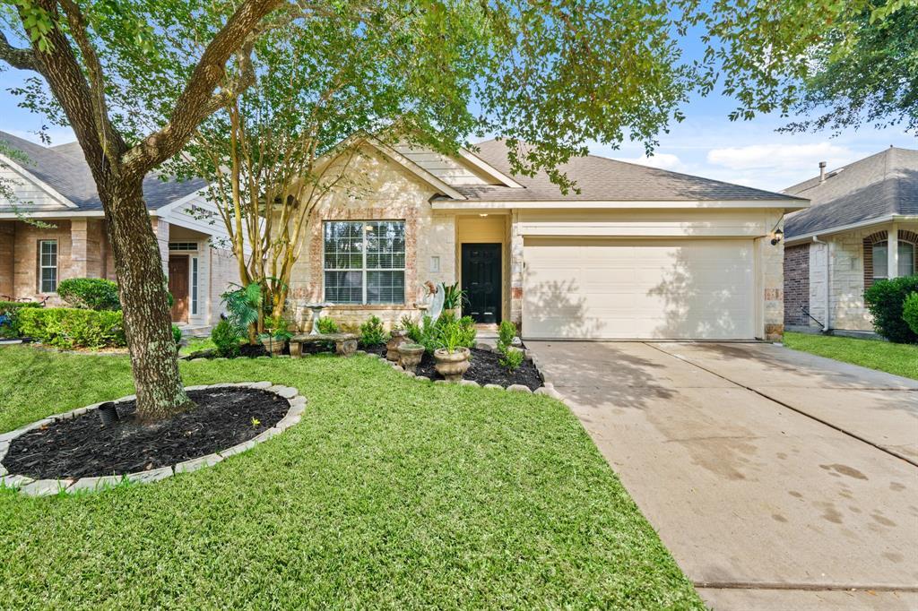 Primary Photo - 6126 Starbrook Creek Dr