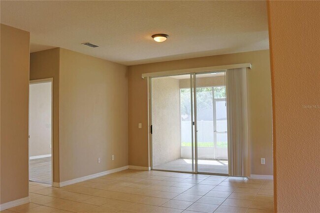 Foto del edificio - 558 Knollwood Dr