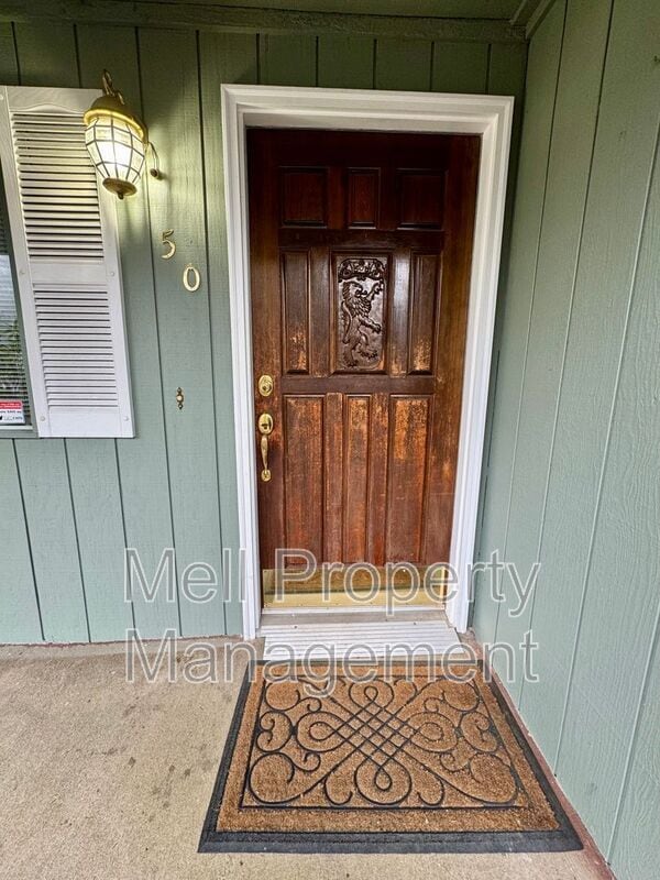 Foto del edificio - 50 E Vine Maple Ln