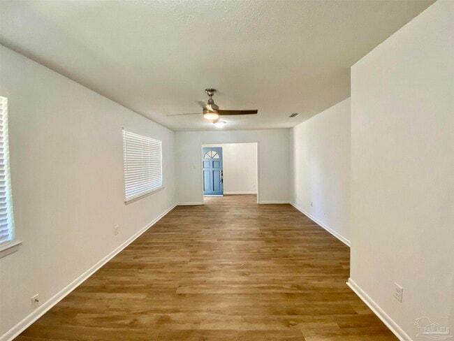 Foto del edificio - 3821 Collingswood Rd