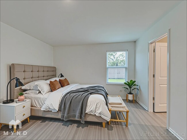 Building Photo - 9611 Littleton Grist