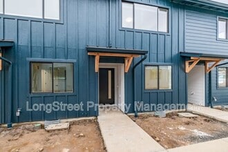 Building Photo - 820 S 19th St