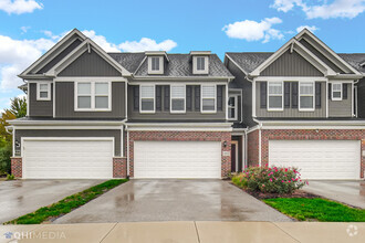 Building Photo - 597 Watercress Dr