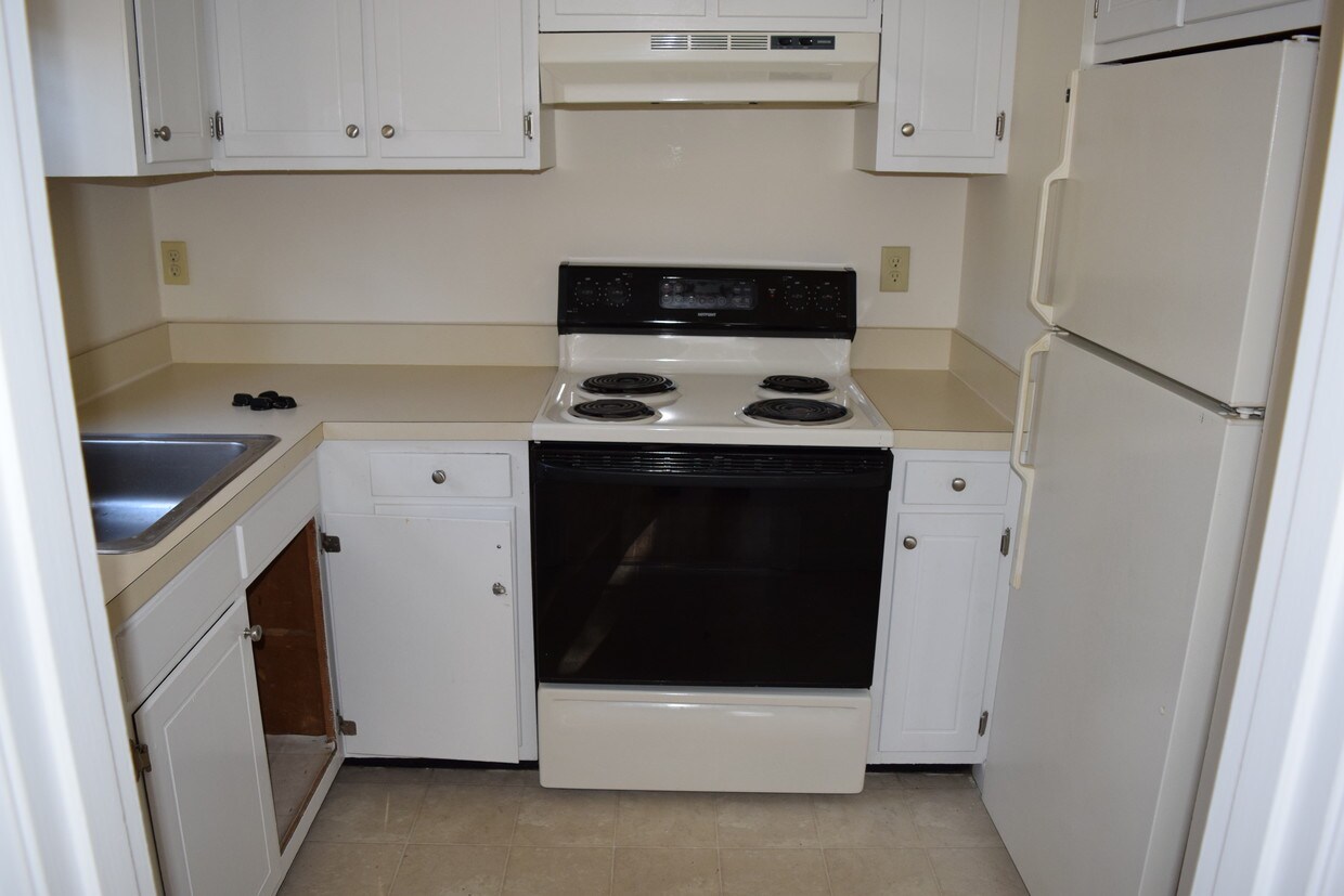 41 Abbott Rd, Yarmouth, MA 02664 Townhome Rentals in Yarmouth MA