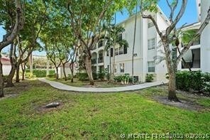 Foto del edificio - 3205 NE 184th St