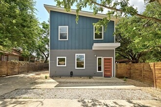 Building Photo - 6213 Felix Ave