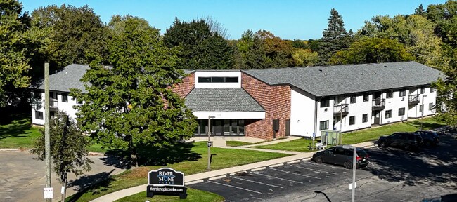 Building Photo - 3278 N Dousman St