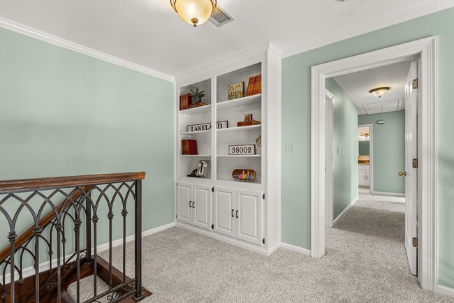 Building Photo - 9711 Pine Point Dr