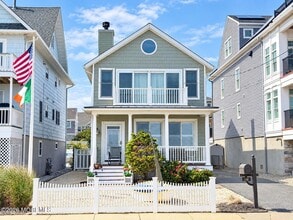 Building Photo - 576 Ocean Ave