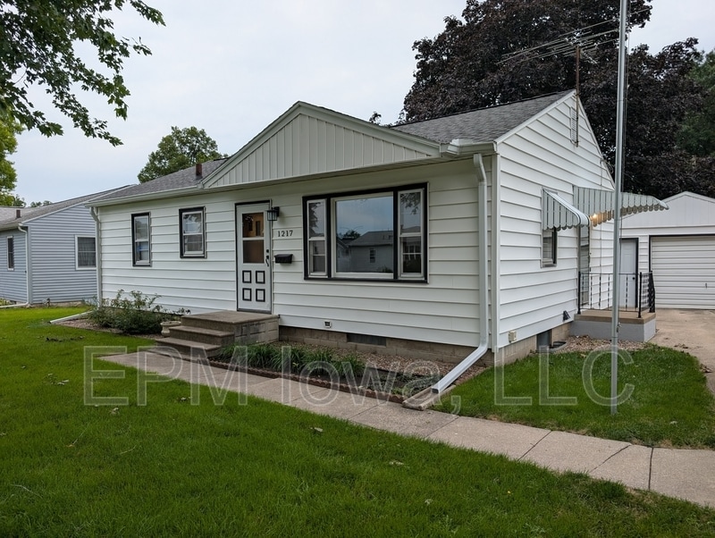Primary Photo - 1217 Dorothy Dr