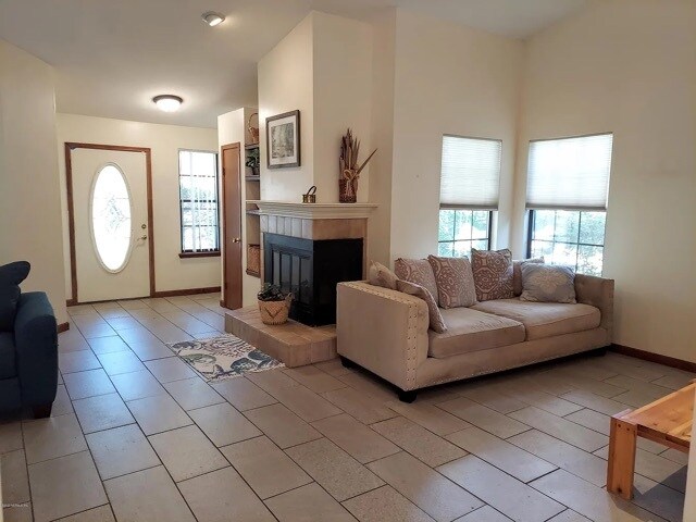 Foto del edificio - 1639 Ponderosa Pine Dr E
