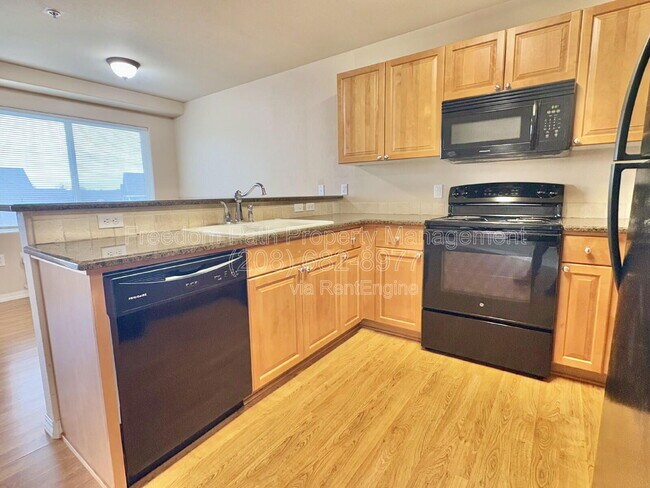 Foto del edificio - 310 N Promenade Loop