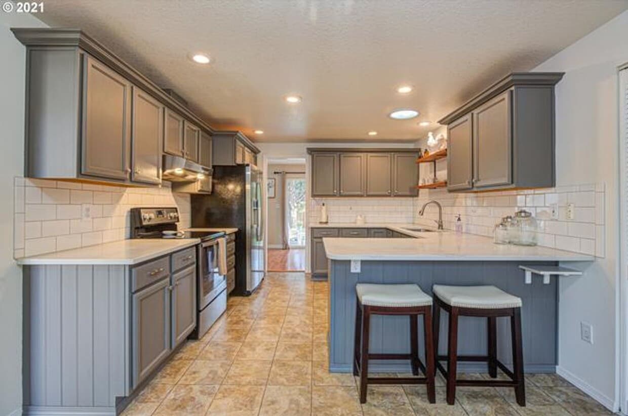 Primary Photo - 14096 S Jacobs Way