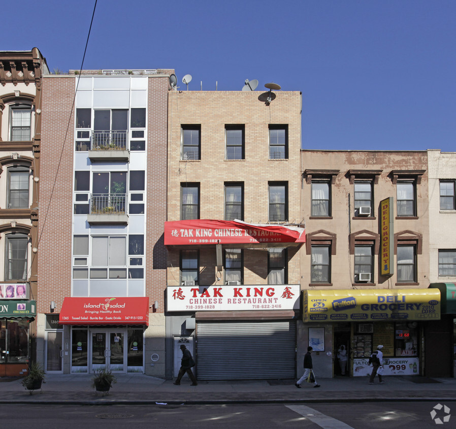 Building Photo - 1367 Fulton St