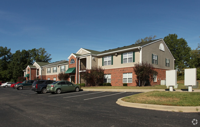 Meadows at Green Tree Rentals - Clarksville, IN | Apartments.com