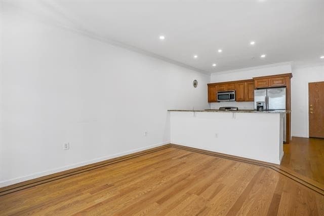 Building Photo - 528 52nd St