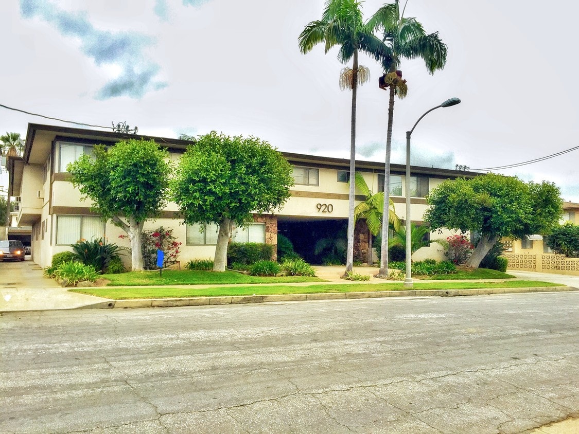 Primary Photo - 920 N 1st