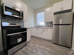 434 1/2 Hays Ave
