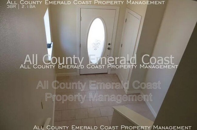 Foto del edificio - 425 Twin Lakes Ln