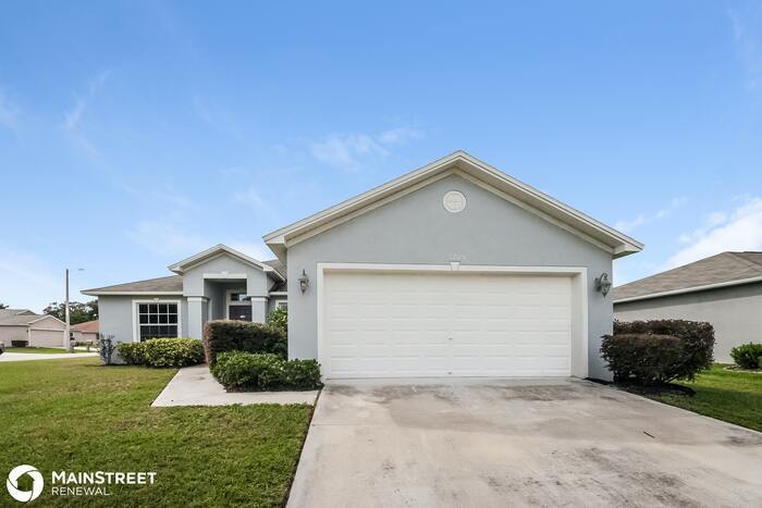 Foto principal - 1705 Pebble Beach St, Winter Haven, FL 33881