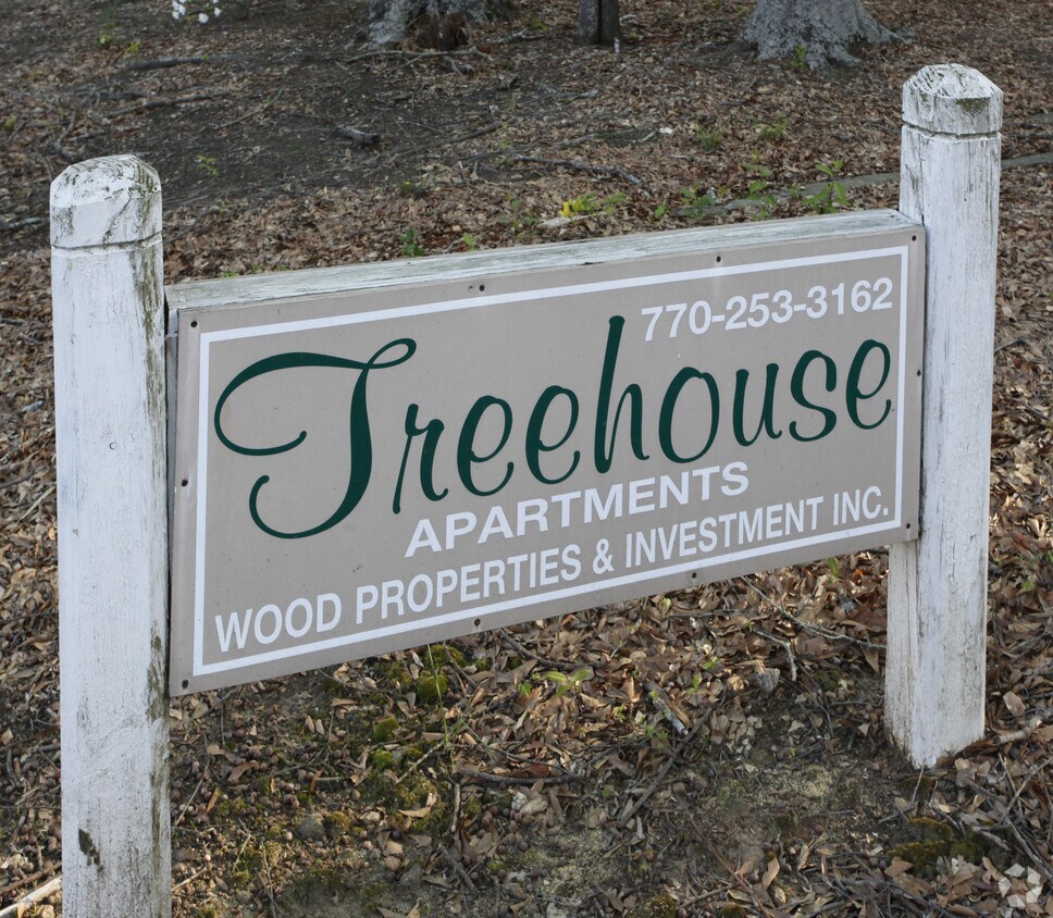 Building Photo - Treehouse Apartments