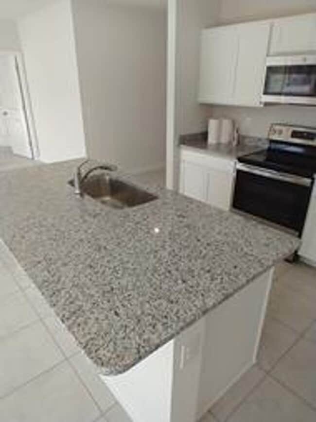 Foto del edificio - 4 Bedroom 2 Bathroom, Community pool