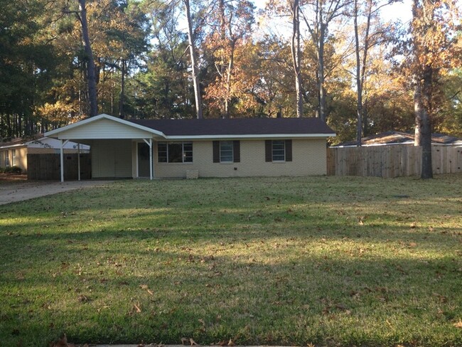 Building Photo - 9512 Overlook Dr