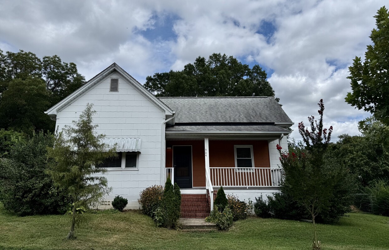 Foto principal - 904 Carolina Ave