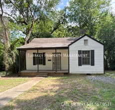 Building Photo - 5005 W 31st St