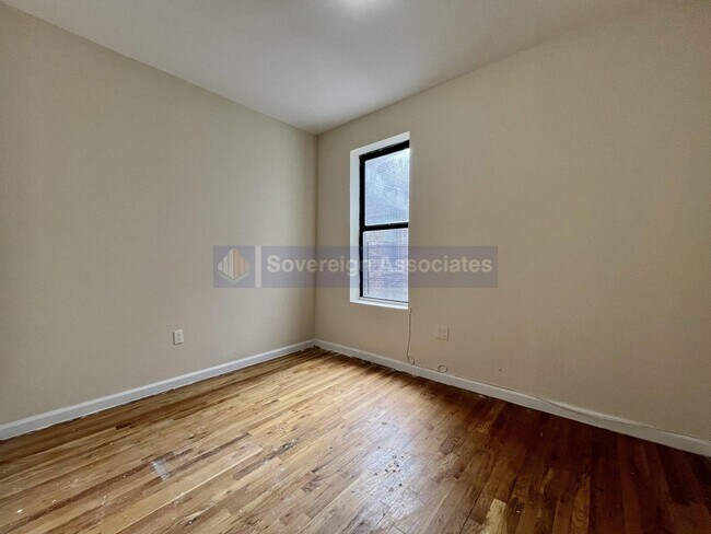 Building Photo - 606 West 191st St.