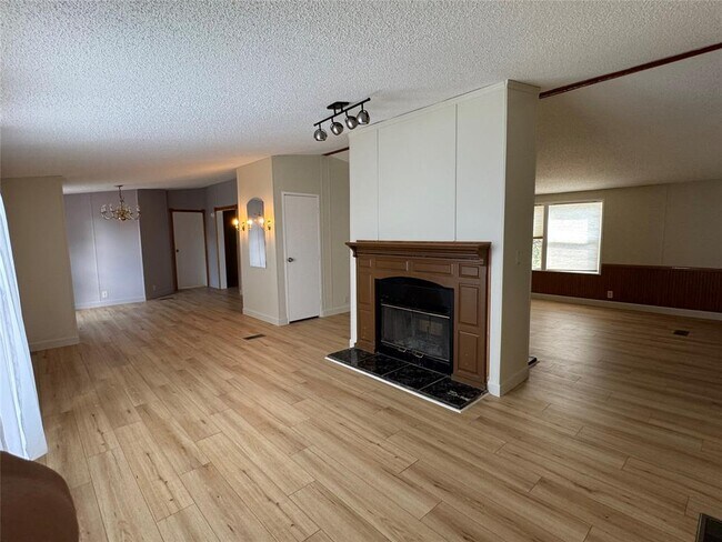 Foto del edificio - 25009 Ranch Rd