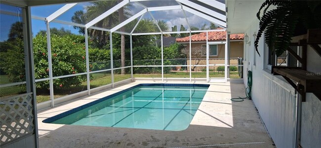 Building Photo - 441 Rubens Dr