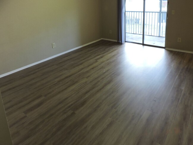 Foto del edificio - 3 bd / 2 bath Condo Near Orlando Internati...