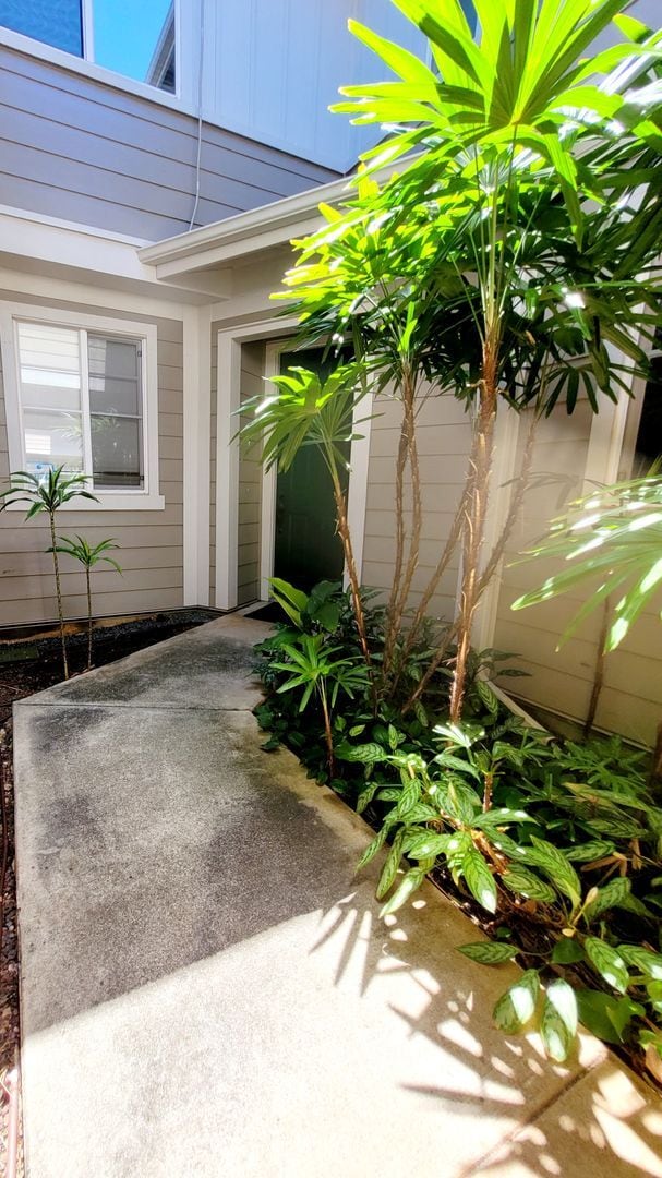 Photo - AVAILABLE | Hawaii Kai: 3 Bedroom,2.5 Bathroom Townhome w/AC & Attached Garage |  | Features: In ...