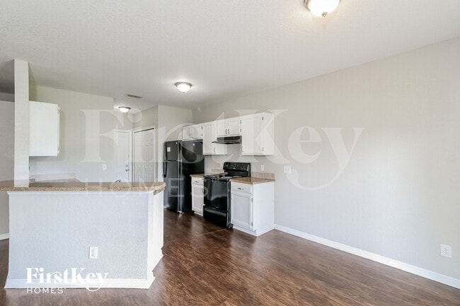 Foto del edificio - 3332 Rogue St