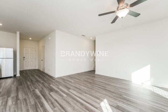 Building Photo - 74 Otway Lp