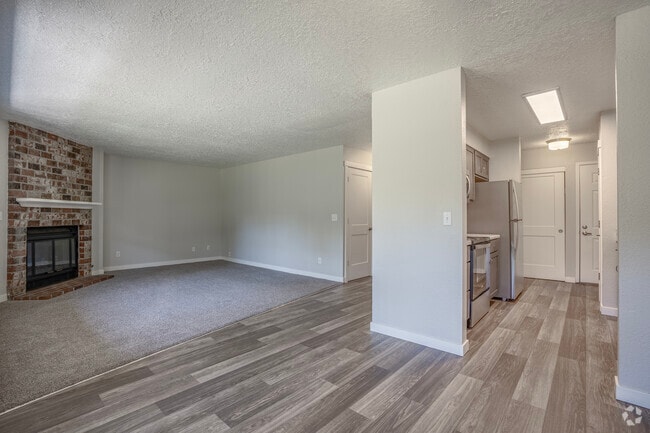 Remodeled 2BR, 1BA - 990SF Living Room - Devonshire Manor