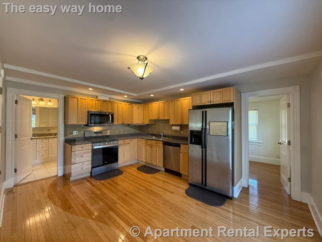 Foto principal - 128 N Marshall St