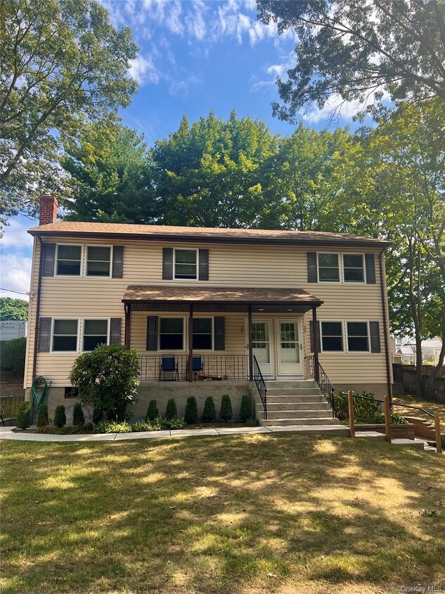 Primary Photo - 22 Williams St