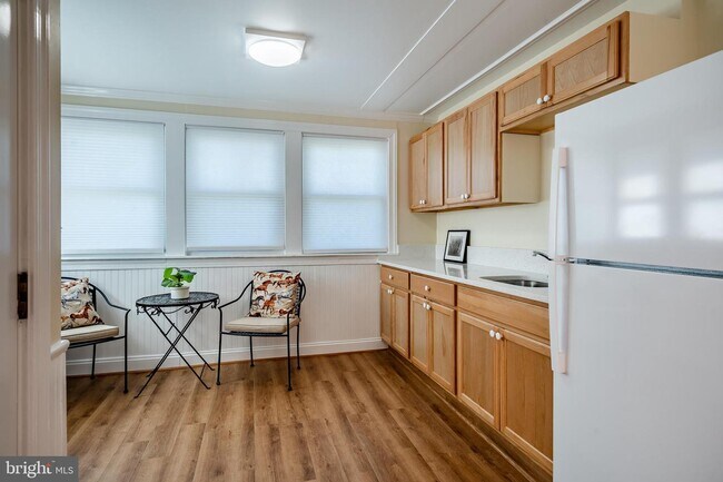 Foto del edificio - 472 W King St