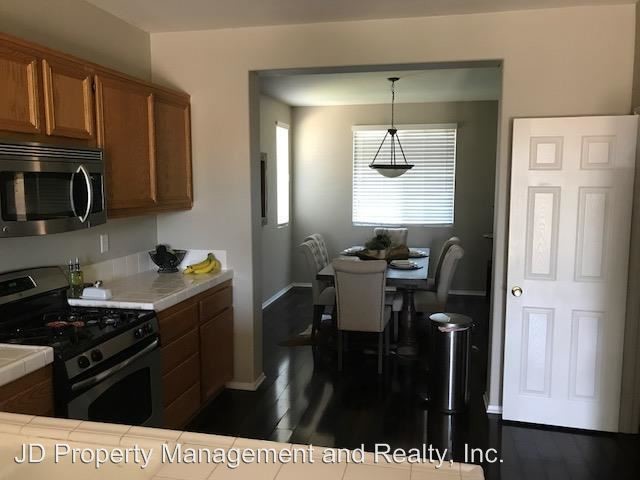 Foto del edificio - 3 br, 2 bath House - 31869 Rosales Ave