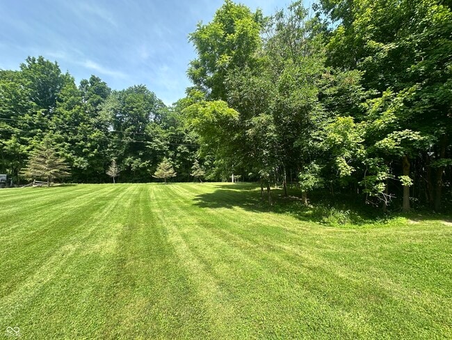 Building Photo - 6081 S County Rd 425 E