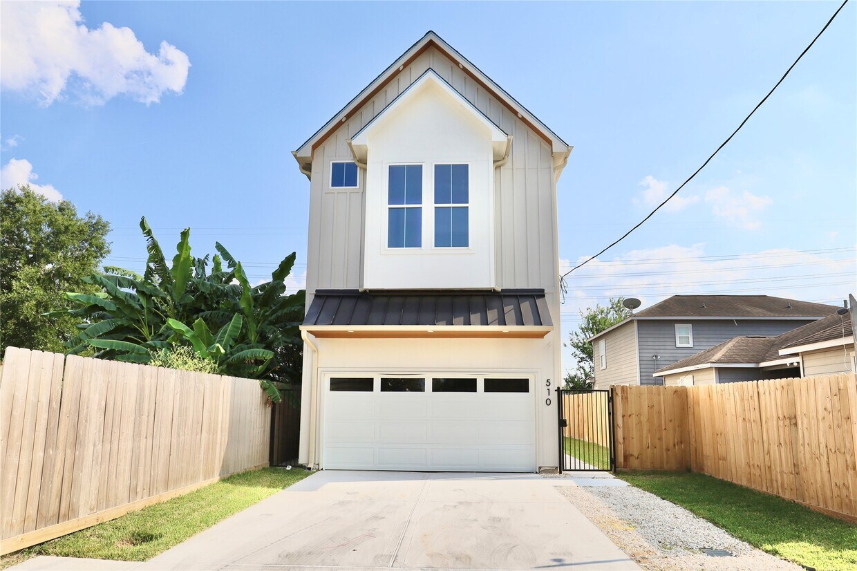 Foto principal - 510 E 37th St