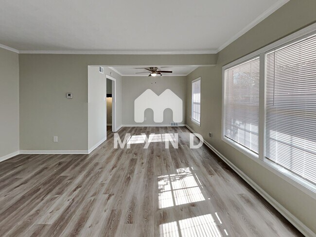 Building Photo - 1920 Goodhaven Dr