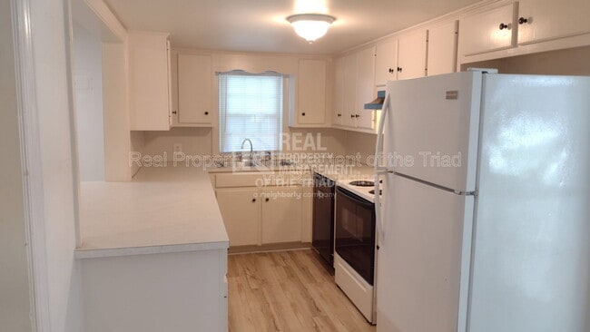 Building Photo - 4545 Jessup Grove Rd