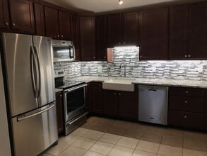 Building Photo - 1218 Creve Coeur Crossing Ln