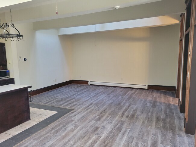 Living Room - 519 W College Ave