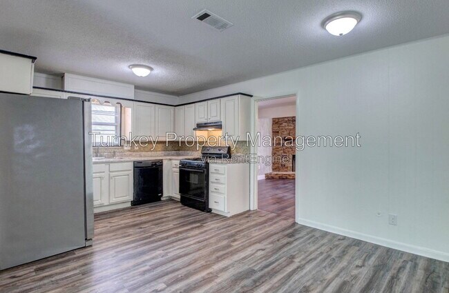 Foto del edificio - 1301 Stafford Rd