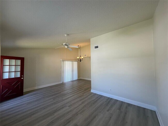 Foto del edificio - 14 Birdie Dr