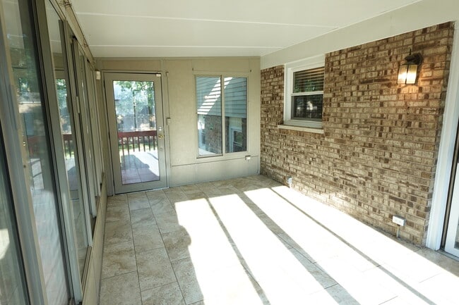 Building Photo - 3136 Olive Rd